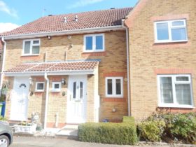 2 bedroom Terraced t...